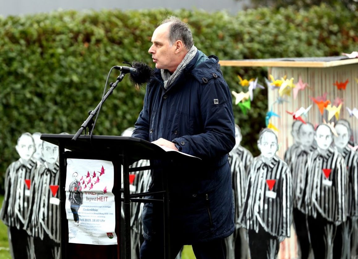 Volker Kohlschmidt, „Gedenktag 2. April in Wewelsburg – Verein wider das Vergessen und für Demokratie e.V.“